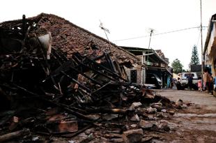 La cifra ascendió este martes a 268 después de que se encontraran más cuerpos bajo los escombros.