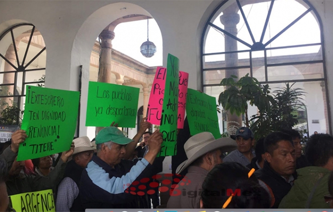 Tianguistenco: vecinos contra alcalde por director de Seguridad