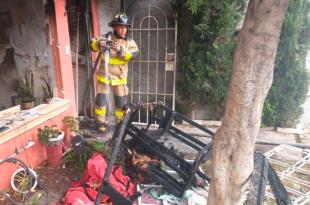 Se registró una explosión por acumulación de gas en una casa de los Héroes Bosques, sus dos habitantes se encuentran a salvo.