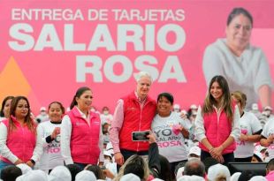 En el evento número 180 de Salario rosa, reconoció a las amas de casa como el pilar más importante de sus hogares
