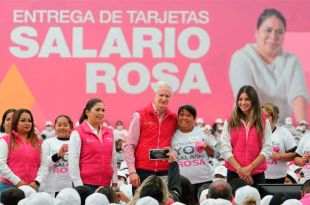 En el evento número 180 de Salario rosa, reconoció a las amas de casa como el pilar más importante de sus hogares