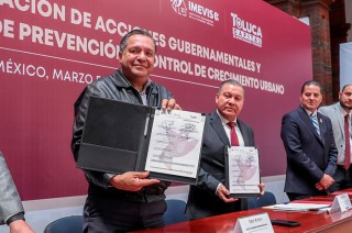 #Video: Ricardo Moreno e IMEVIS firman convenio para que los toluqueños regularicen sus viviendas