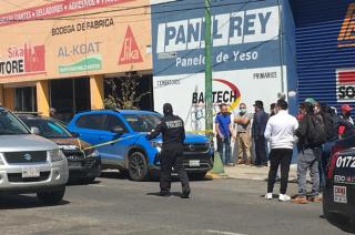 La camioneta se vio enfrente de un local comercial en la avenida Morelos, a unos metros de la calle de Humboldt.
