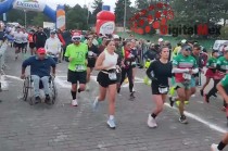 Atletas de todas las edades, desde jóvenes hasta veteranos, recorrieron la ruta a su propio ritmo, conscientes de que lo más importante era la convivencia y la diversión, más allá de la velocidad o el tiempo.