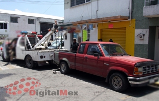 Ola de quejas ciudadanas; 30 empresas de grúas ilegales o &quot;piratas&quot;, operan en Valle de Toluca