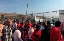 Familiares visitan a internos en Chiconautla