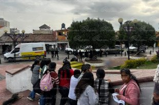 Paramédicos acudieron al jardín central de Temoaya para atender al hombre de 46 años, pero pese a las maniobras de RCP no lograron reanimarlo.