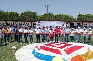 #Video: Inaugura alcaldesa de #Luvianos campo deportivo