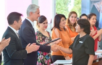 Entrega Del Mazo Centro de Atención para la Mujer en Valle de México