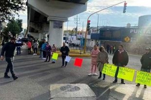 Vecinos denunciaron la falta de atención de las autoridades después de dos meses sin abasto.