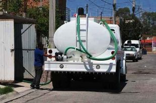 Desabasto de agua afecta a 50 instituciones educativas.