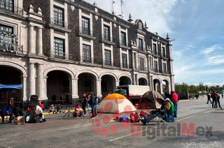 La circulación vehicular en la zona está completamente detenida