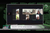 Cuauhtémoc Blanco juega pádel durante sesión sobre Ley General de Aguas