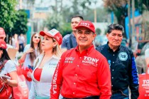 Tony Rodríguez, reafirmó su compromiso de construir dos clínicas veterinarias