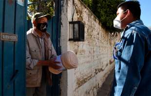 Convierte CAEM 8 mil toneladas de botellas de PET en más de 500 cobertores para familias de ocho comunidades de Amecameca