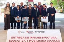 Delfina Gómez Álvarez encabeza la entrega de obras y mobiliario en la secundaria “Junípero Serra”, en Coacalco.