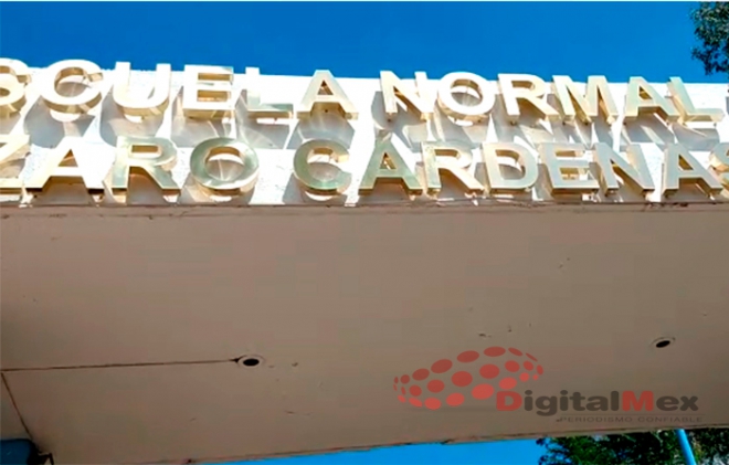 Estudiantes de Tenería retienen a 92 choferes; dicen que están bien