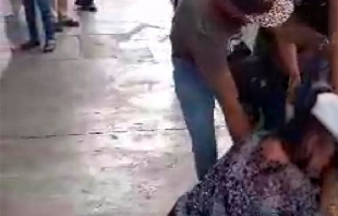 #Video: &quot;¡No me lo quiten por favor!&quot;, suplica mujer a inspectores en #Toluca