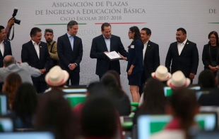 Incrementa número de alumnos universitarios y de preescolar en Edomex