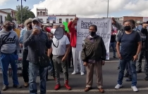 #Video: Escala conflicto entre autoridades de #SantiagoTianguistenco, vecinos y comerciantes