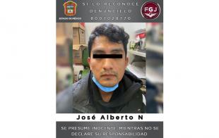 Este individuo fue asegurado luego de que el pasado 17 de junio fueran asesinados dos hombres y una mujer dentro de un inmueble ubicado en la comunidad de Santa María Jajalpa