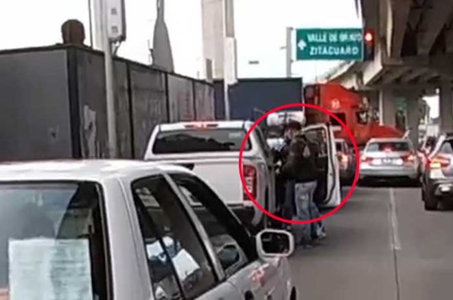 #Video: Captan asaltos a automovilistas en medio del caos vehicular en Valle de Toluca