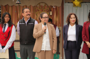 Azucena Cisneros habla sobre mejoras en escuelas de Ecatepec