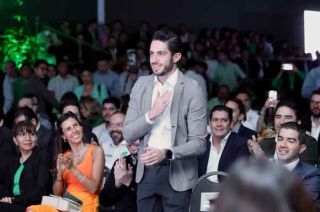 Claudia Sheinbaum saludó y felicitó a Couttolenc por el resultado del PVEM en las recientes elecciones del Estado de México.