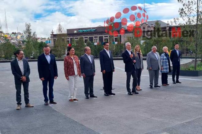La nueva plaza tiene un símbolo de la unión con los municipios.