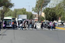 Estudiantes del CONALEP Tlalnepantla bloquean vialidades en forma de manifestación por agresión