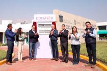 Durante la inauguración se realizó la entrega de Becas Ciencia Edoméx.
