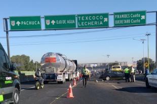 El accidente se registró pasando la caseta de cobro de San Cristóbal, en el kilómetro 21 + 500.