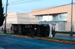 El accidente tuvo lugar frente al C5 en dirección a Plaza Sendero.