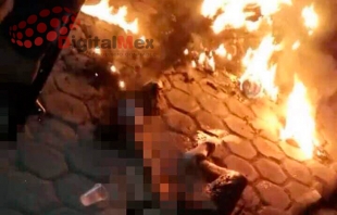 Santiago Tianguistenco: Furiosos vecinos queman a “robachicos”