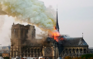 Incendio en Catedral de Notre Dame, París; temen por obra artística