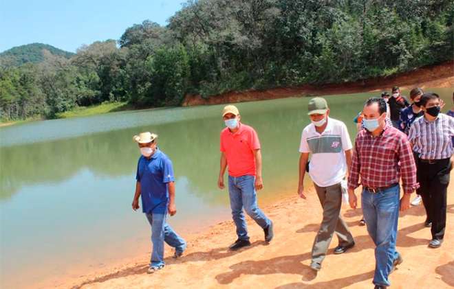 La presa tiene un aproximado de 58 mil metros cúbicos de agua que servirán para el riego de maíz, frijol y hortalizas