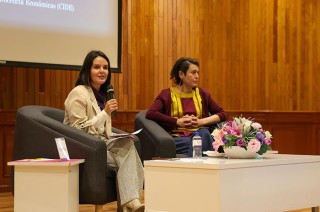 Durante la presentación de la conferencia “Entre la Violencia de Género y la Violencia Política”, la Consejera Presidenta del IEEM destacó la creciente violencia contra las mujeres en la política y la necesidad urgente de crear mecanismos de protección accesibles