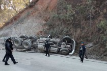 La Guardia Nacional acordonó el área y la Fiscalía General de Justicia del Estado de México inició la investigación correspondiente.