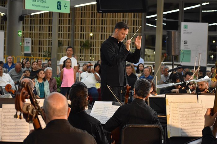 Bajo la dirección de Rodrigo Macías, la OSEM interpretó obras de Beethoven, Moncayo y Márquez en Campeche; su siguiente presentación será junto a Metamorfeame.