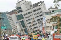 En la ciudad de Yuli se derrumbó un edificio de dos plantas.