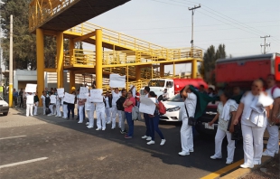 Bloquean la #Texcoco-Lechería por falta de insumos para combatir el #Coronavirus