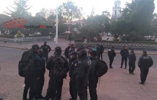 Policías hacen paro de labores en #Ixtlahuaca