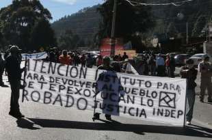 Exigen el pago de las indemnizaciones por Tren Interurbano México-Toluca