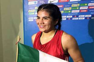 Crisna Álvarez pule su boxeo con Jackie Nava