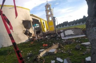 Los policías heridos fueron trasladados de urgencia a hospitales de Atlacomulco 