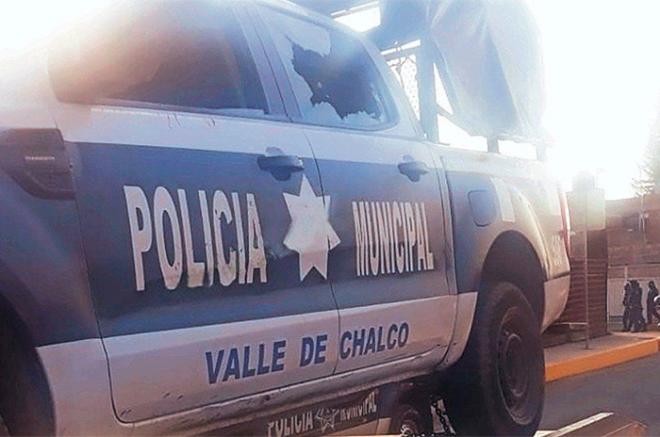 En la escena quedó la unidad con los cristales rotos y en el interior la víctima