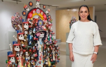 Maestros artesanos de Metepec exhiben obras en el certamen Catrinarte