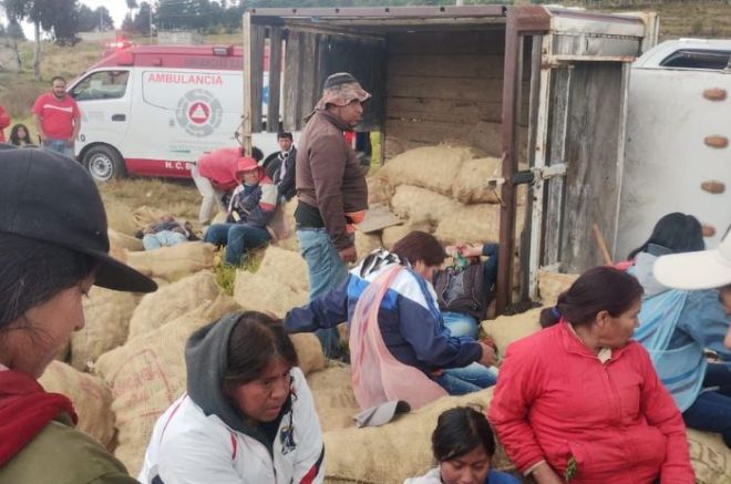 Al menos ocho personas tuvieron que ser trasladadas a un hospital de Toluca.