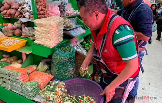 Suben precios de verduras en Toluca por desabasto de gasolina