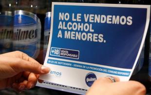 El consumo de bebidas alcohólicas tiene riesgos que van desde enfermedades físicas, hasta conductas antijurídicas y delictivas.